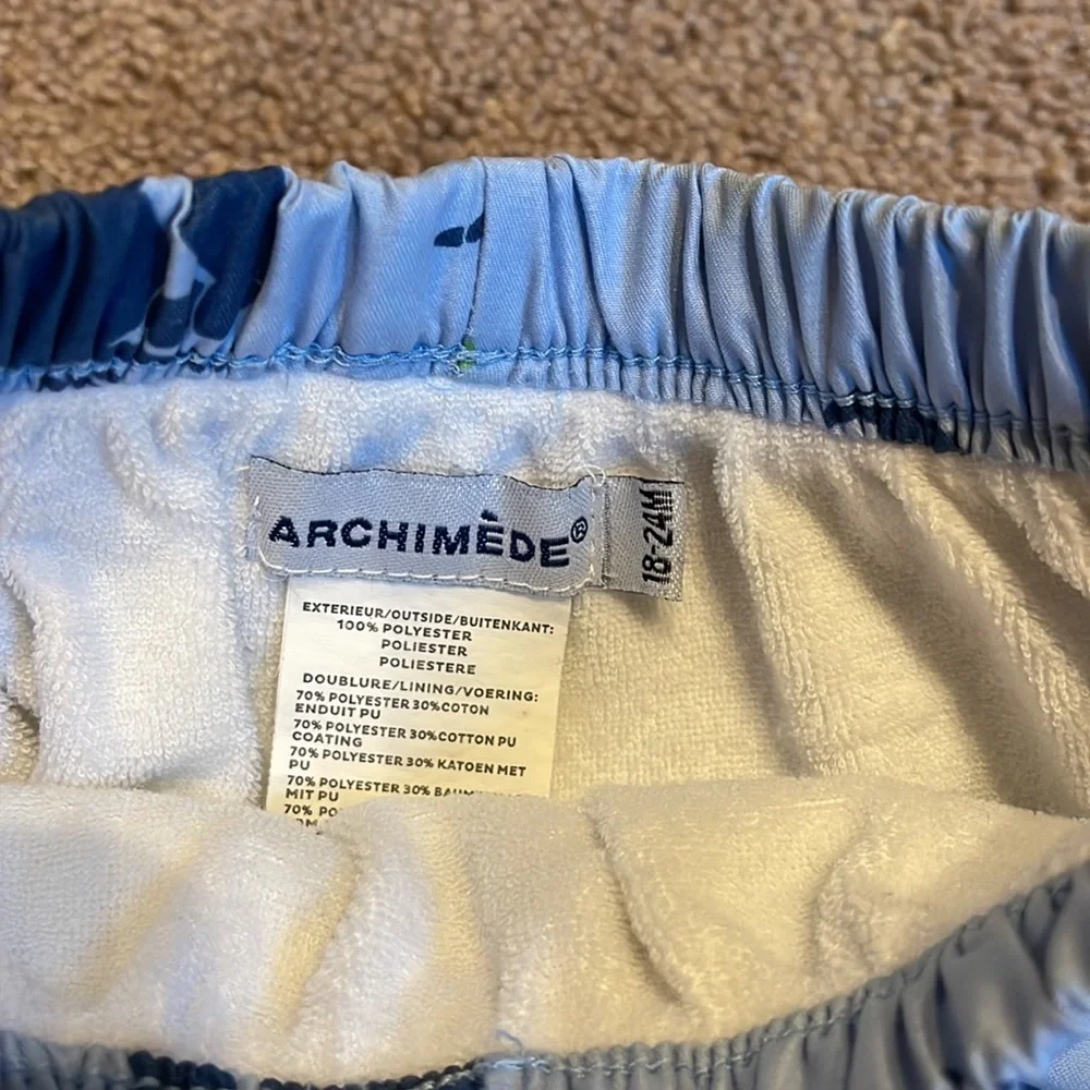 Set of 1 swimsuit (Archimede) & 1 shorts (Splendid)